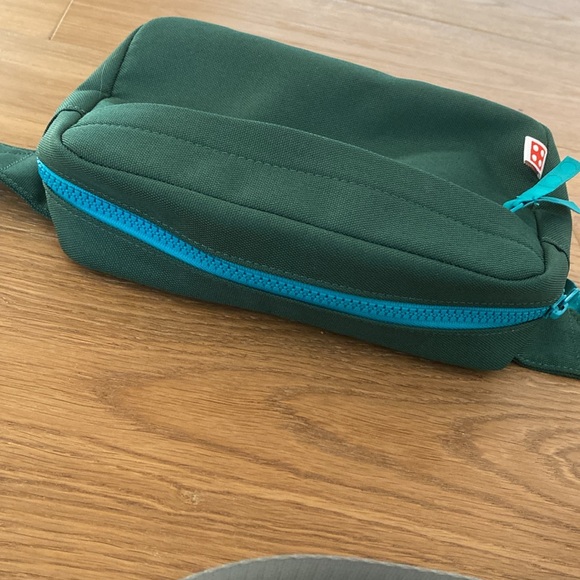 NWOT Target x LEGO bumbag - Picture 5 of 11